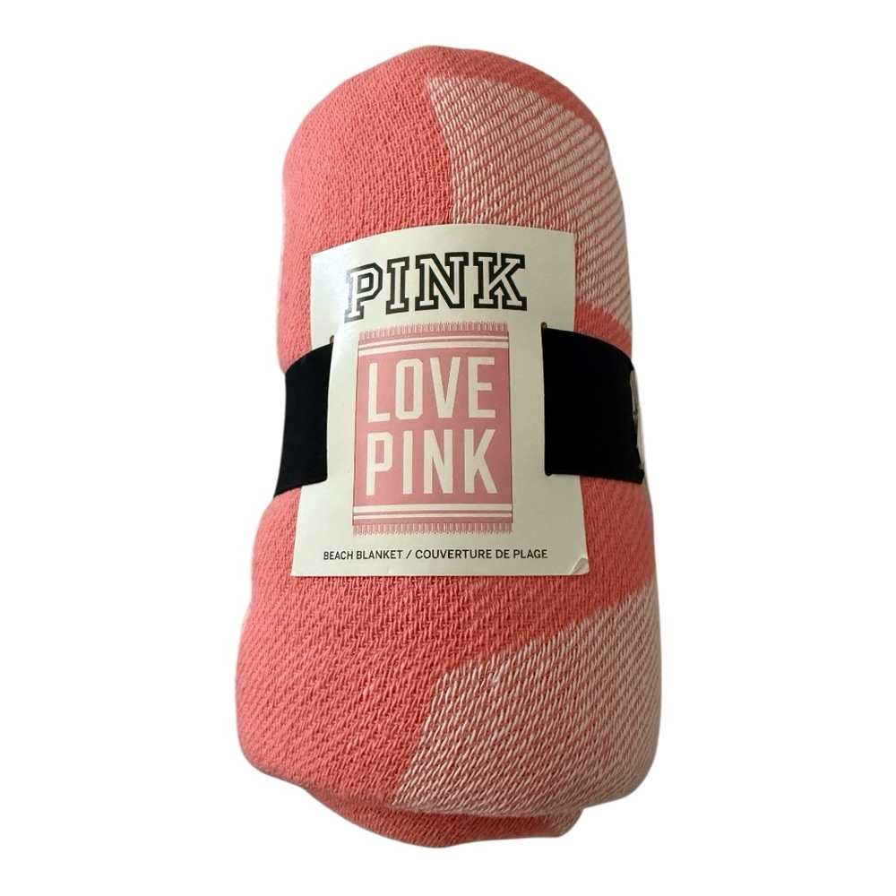 MAC Cosmetics Coral Pink Blanket